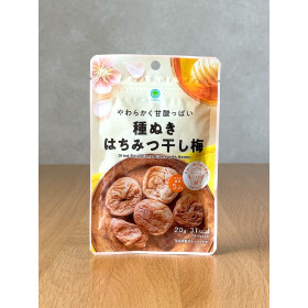 [ 패밀리마트 ] 타네누키 하치미츠 호시우메 20g / 씨를 뺀 말린 매실을 꿀에 담가 만든 새콤달콤한 매실 / 일본편의점 과자