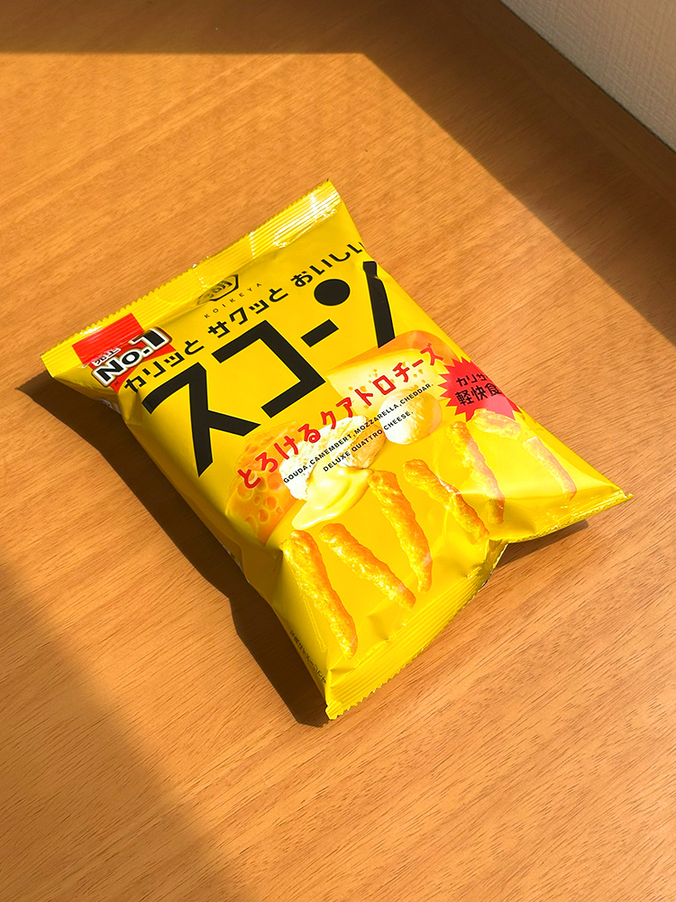 [ 코이케야 ] 스콘 콰트로 치즈 73g / 치즈맛 콘스낵 / 일본 과자