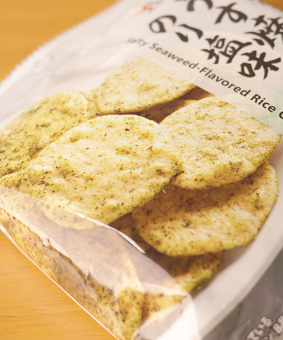 세븐일레븐 얇게 구운 센베이 김소금맛 40g 노리시오 쌀과자 일본 편의점 전병