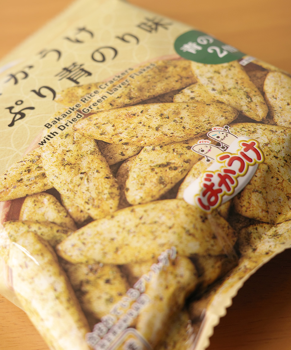 패밀리마트 바카우케 파래김맛 43g 쌀과자 일본 편의점 센베이