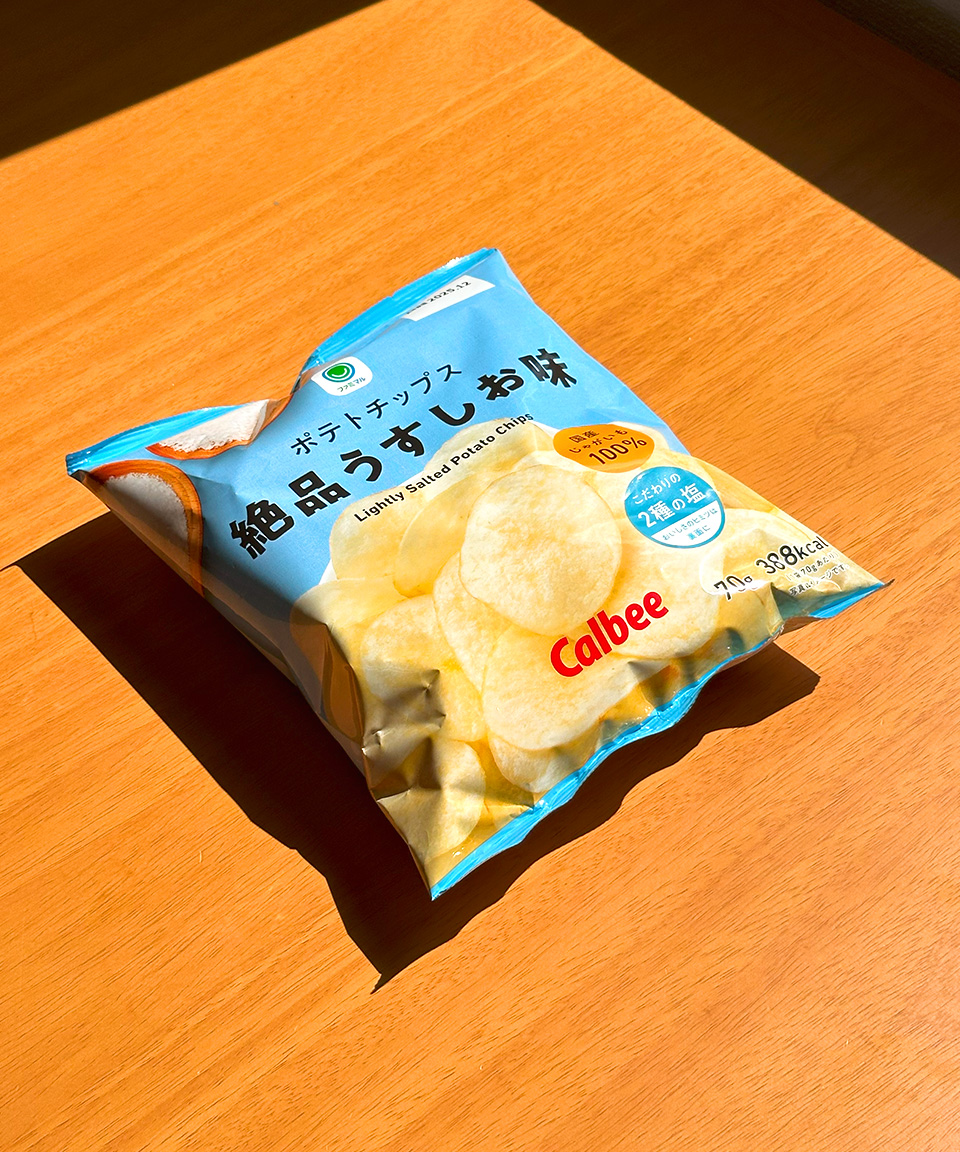 일본 간식 패밀리마트 포테이토칩 소금맛 70g 편의점 과자 감자칩 우스시오