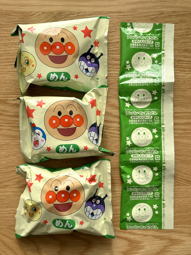 [ 닛신 ] 머그컵 우동 호빵맨 순한 다시맛 3개입 / 앙팡만 우동 야사시이 오다시 / 일본 봉지라면