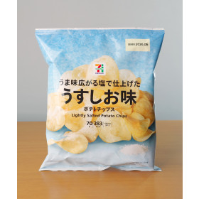 일본 간식 세븐일레븐 연한 소금맛 포테이토칩스 70g 편의점 과자 우스시오