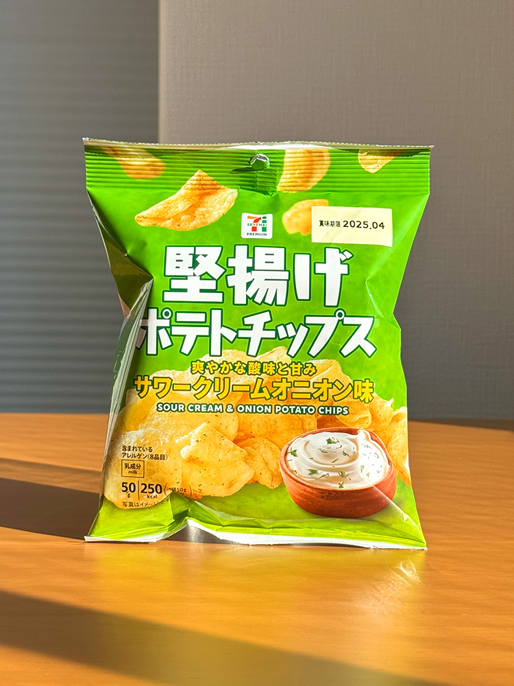 일본 간식 세븐일레븐 카타아게 포테이토칩 사워크림 어니언맛 50g 편의점 과자