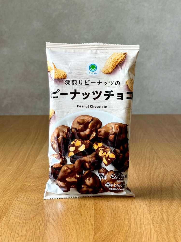 [ 패밀리마트 ] 피넛츠 초콜릿 75g / 카릿토 코우바시이 피나츠 브로쿠 초코 / 일본편의점 과자