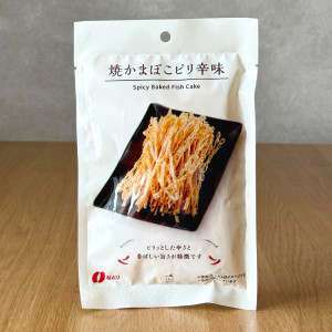 [ 로손 ] 야끼카마보코 삐리 카라아지 29g / 구운 어묵 매콤한 맛 안주 / 일본편의점 안주